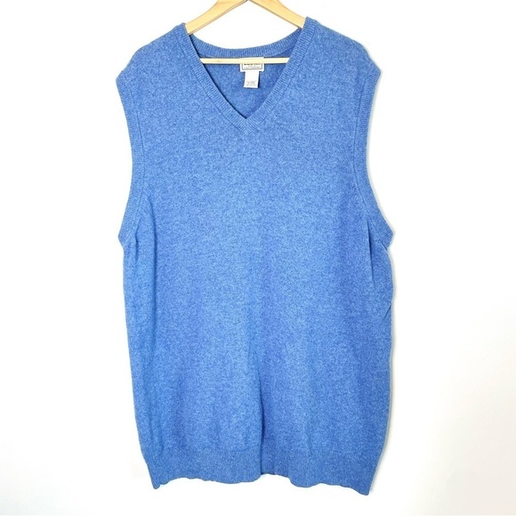 L.L. Bean 100% Lambswool V-Neck Sweater Vest - Picture 3 of 6